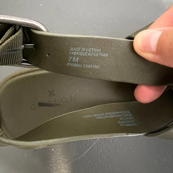 NWOT CASLON Audrina Toe Loop Sandal in Green Moss (7) - Picture 10 of 13